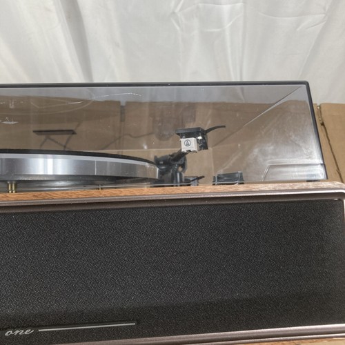 1 By One 1byOne High Fidelity AIO Belt Drive Turntable - FOR PARTS ONLY - Picture 5 of 10