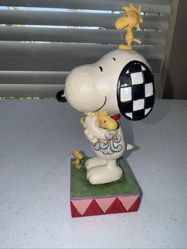 Jim Shore Peanuts Snoopy Woodstock & Friends "Love Is A Beagle Hug" #4043614 - Bild 2 von 5