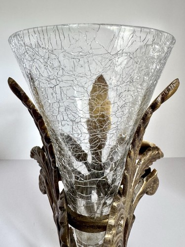 VTG 70s Hollywood Regency 7” Crackle Glass Vase Gold Ornate Embossed Brass Stand - Picture 10 of 13