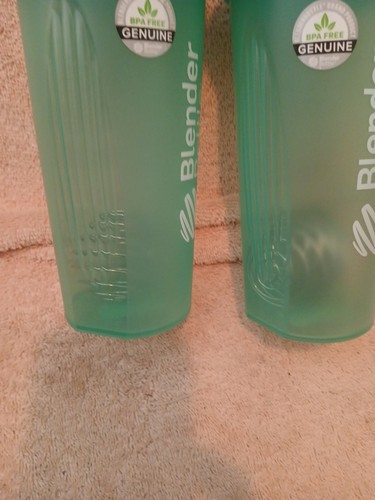 Lote De 2 Botellas Botella Licuadora Genuinas Nuevas Neaver Usadas Verde Claro 20oz - Imagen 2 de 7