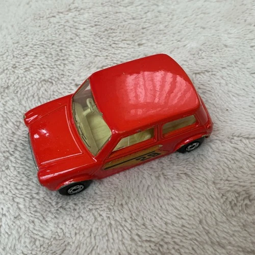 Matchbox Lesney Superfast No. 29 - Racing Mini - red car, orange