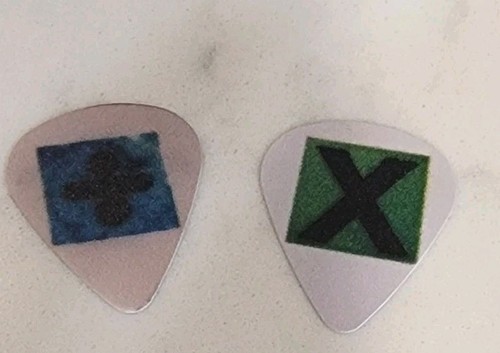 🎸2x Ed Sheeran Guitar Pick Apocalypse Divide Tour Concert Replica - Picture 1 of 1