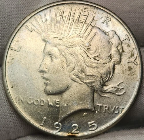 1925 P Peace US Silver Dollar - AU, 90% Silver US Coin, P-2550
