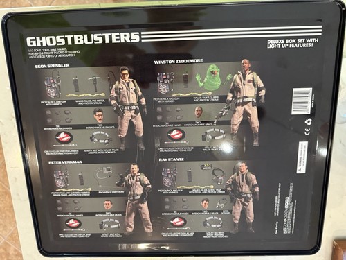MEZCO ONE:12 GHOSTBUSTERS - Picture 2 of 11