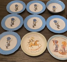 9x Vintage 1973 Holly Hobbie Blue Girl Dinner Plate And Collectors Editions