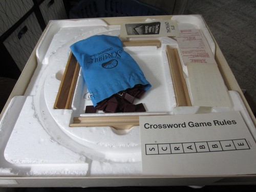 Vintage 1987 Selchow & Righter Scrabble Deluxe Turntable Edition Game - Complete - Picture 3 of 4