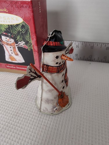 New 1997 Hallmark Keepsake Ornament, Meadow Snowman  - Picture 7 of 10
