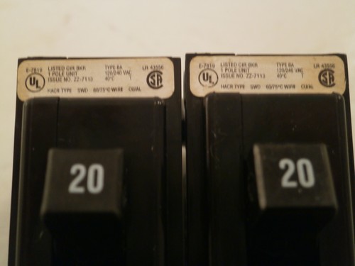 CUTLER HAMMER *SET OF 2* 1 POLE CIRCUIT BREAKERS 20AMPS/120VOLTS BA1020 - Picture 6 of 6