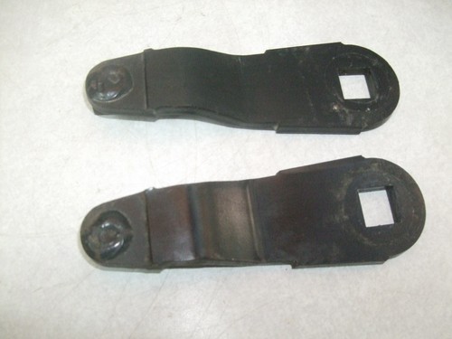 John Deere 345 Tractor Mower Deck Lift Arms-Used-AM117696,M119135,M131725 - Picture 2 of 2