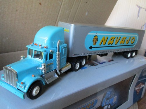 Corgi 55802 Kenworth W925 Semi Box Container NAVAJO - Picture 2 of 5