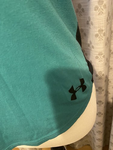 Under Armour color block workout tank- Youth Large- teal/black with braided back - Picture 4 of 6