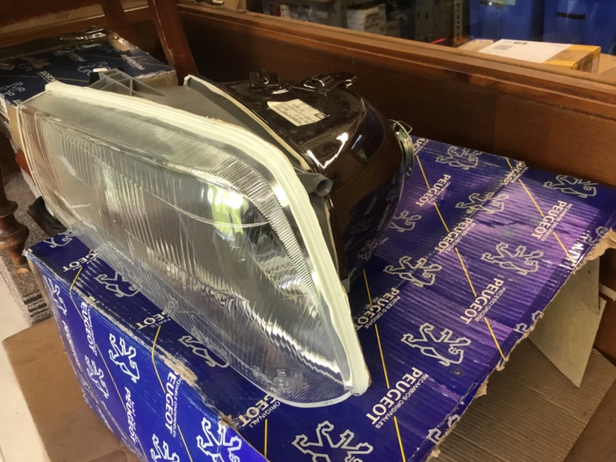 Genuine PEUGEOT 505 GTi diesel left headlamp headlight GTI 620424  