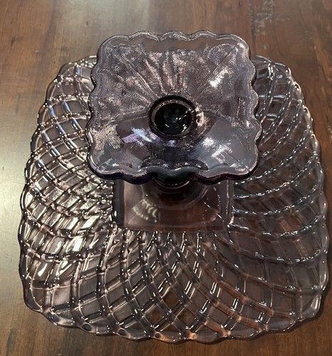 Vintage LE Smith Glass Lavender Trellis 11” Cake Stand No Box - 第 6/7 張圖片