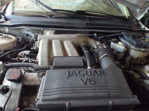 Driver Lower Control Arm Front Thru VIN J18051 Fits 02-07 X TYPE 154821 - Picture 8 of 9