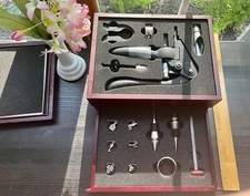 LA VIGNA WINE ACCESSORIES KIT W/WOODEN BOX, ADD. CORKSCREW,THERMOMETER,& GUIDES+