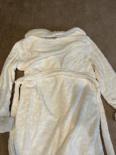 Nicole Miller Womens Cream Robe Soft Plush Size Small Medium New With Tags - Picture 23 of 24