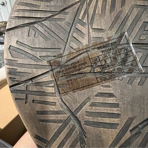 Nuovo! Zeppa nera Bearpaw viola taglia 7 - Foto 4 di 6
