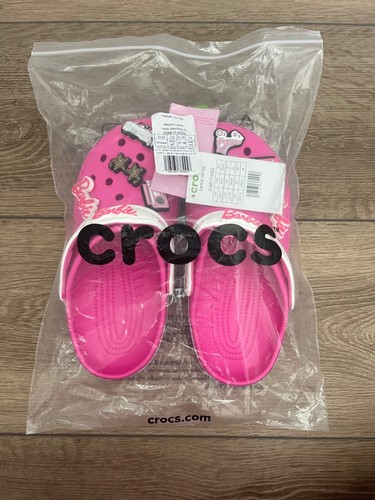 Crocs Damen Limited Edition Barbie Classic Clog - Electric Pink Neu mit Etikett Größe 7W - Bild 10 von 10