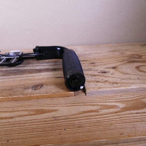 GENUINE HASSELBLAD DOUBLE HANDGRIP 46132 WITH RELEASE CORD FOR 500EL/M - Picture 5 of 9