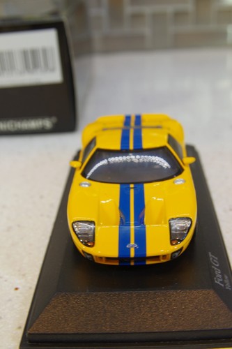 1/43 Minichamps 2004 Ford GT Yellow 2004 400 082321 1/2,784 pieces - Picture 5 of 11
