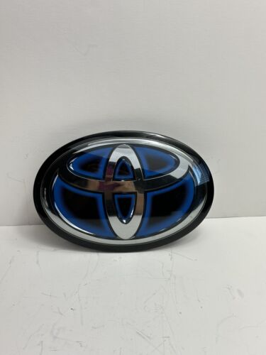 2021 2022 2023 TOYOTA CAMRY SIENNA MIRAI HYBRID GRILL EMBLEM OEM 90975-02161