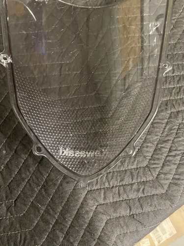 04 05 KAWASAKI NINJA ZX10R ZX10 ZX-10R Windscreen Some Damage OEM - Picture 5 of 11