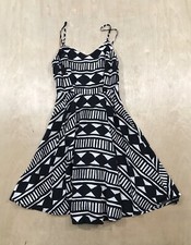 Old Navy Women's Fit & Flare Cami Dress Size XS Black & White