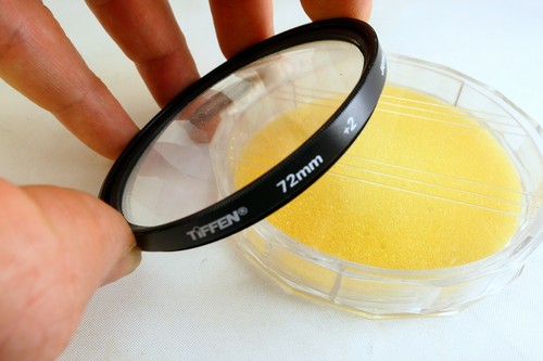 Tiffen 72mm +2 Close up macro lens filter scratched in the center - Picture 3 of 11