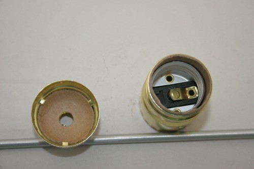 SERVALITE 75-Watt Gold Brass Lamp Metal Shell Socket hillman 884452 KS-2MU - Picture 5 of 6
