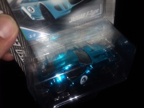 MAJORETTE LIMITED EDITION JAGUAR F-TYPE - Picture 5 of 11