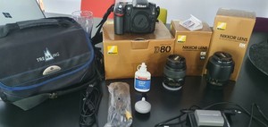 Ensemble Nikon D80 Appareil Photo Numérique Reflex 10.2 avec 2 objectifs