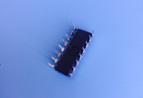 10x MC74HC4060N MOTOROLA IC CONTADOR DE 14 BITS BINARIO 16 PINES INMERSIÓN 74HC4060N - Imagen 4 de 5