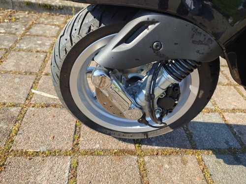 Vespa 50 Primavera IGet E4, EZ 2019 - Bild 5 von 10