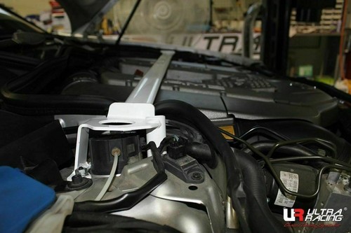 ULTRA RACING For MERCEDES W211 E55 AMG 5.4 V8 2003-2006 (2WD) FRONT STRUT BAR - Picture 4 of 9