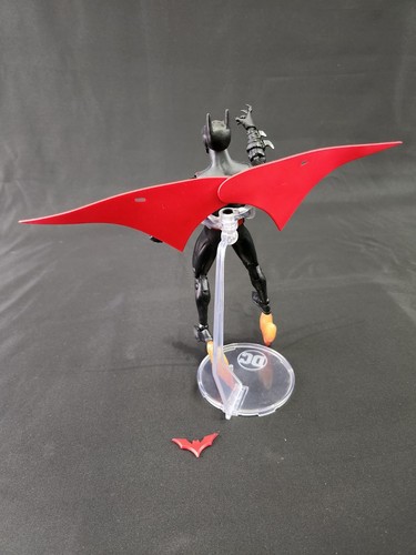 Mcfarlane DC Multiverse Batman Beyond 7" Acrion Figur Neu Rot & Schwarz Anzug - Bild 9 von 18