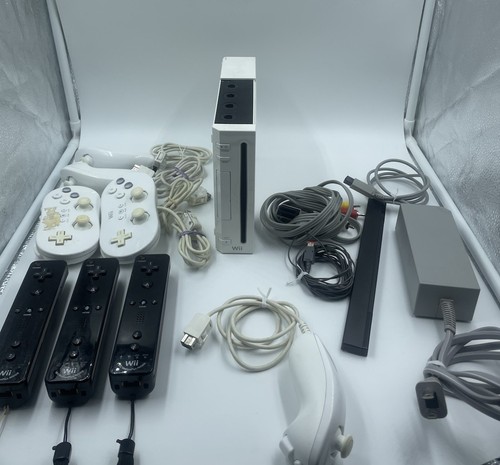 Nintendo Wii Console + Controllers+ nunchucks+ Remotes - All Tested Plug&Play!