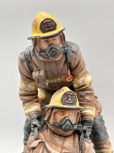 Vanmark Red Hats Of Courage The Rescue Resin Firefighter Numbered Figurine - Picture 4 of 15