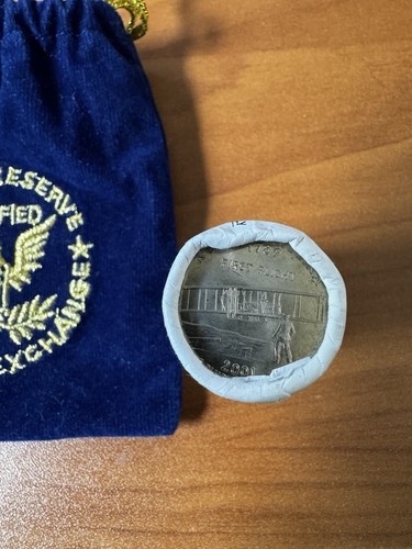 World Reserve Monetary Exchange "Restricted" 2001 North Carolina Quarter Roll - Picture 2 of 2