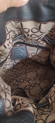 Bolso tipo cubo Lancel Paris Premier Flirt de cuero de vaca moca negro marrón - Imagen 15 de 24