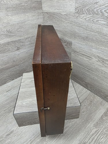 Vtg Three Mountaineers IncHerbs/Spices Wall Cabinet Rack WJars Dated 1965 & 1970 - Picture 10 of 22