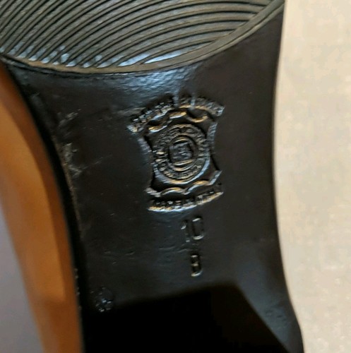 Scarpe a pompa Kenneth Cole New York punta quadrata tinta unita Jane pelle marrone chiaro blocco 10B - Foto 10 di 13