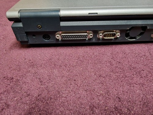 Vtg Fujitsu Lifebook C325 Laptop Pentium MMX 233MHz 12,1" Laptop For Parts - Afbeelding 11 van 19