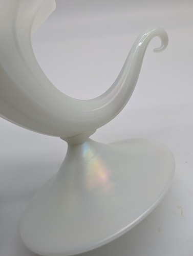 Signed Steuben Pair  Ivrene Art Glass Candlesticks and a Cornucopia No Reserve - Picture 16 of 24