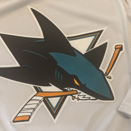 Maglia San Jose Sharks Small 46 Uomo Fight Strap Adidas Bianca Nuova con etichette - Foto 2 di 12