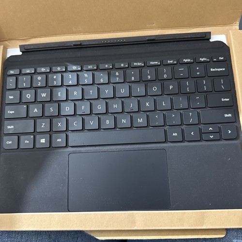 Microsoft Surface Go Type Cover - Black (KCN-00023) - Picture 2 of 3