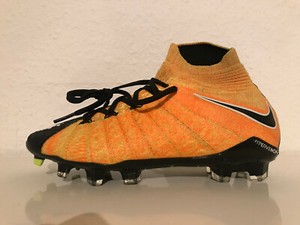 nike hypervenom 5