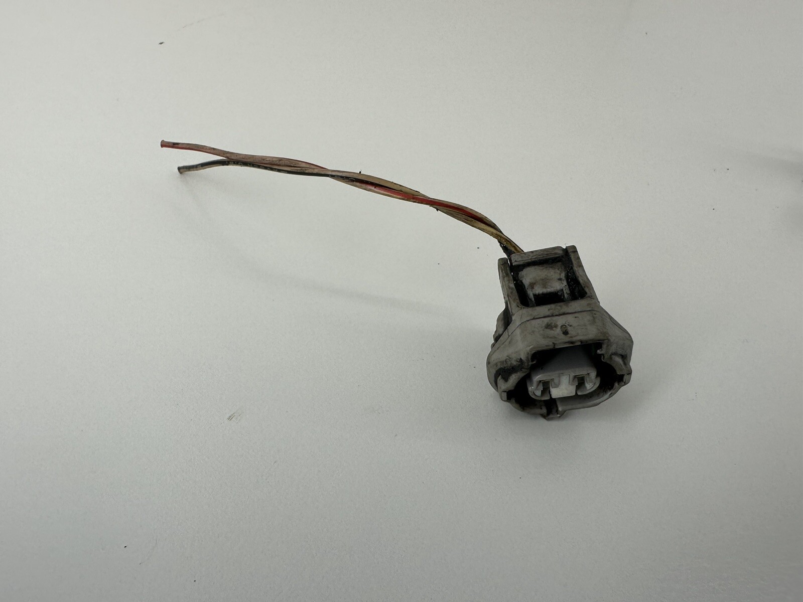 Lexus IS300 GS300 Toyota Supra 2JZGE VVTI Oil Level Sensor Connector lexus-is300-gs300-toyota-supra-2jzge-vvti-oil-level-sensor-connector