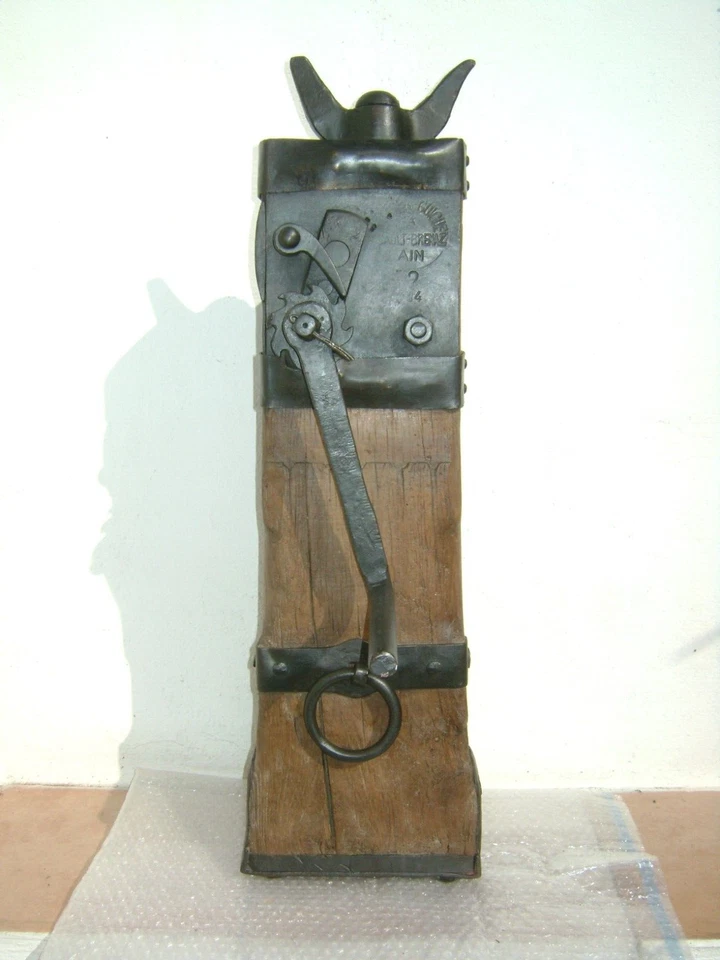 Ancien Cric En Bois de chêne , Fer  de Forge XIXe Siècle,123x 23x9x76 cm 30 KG - Photo 2/4