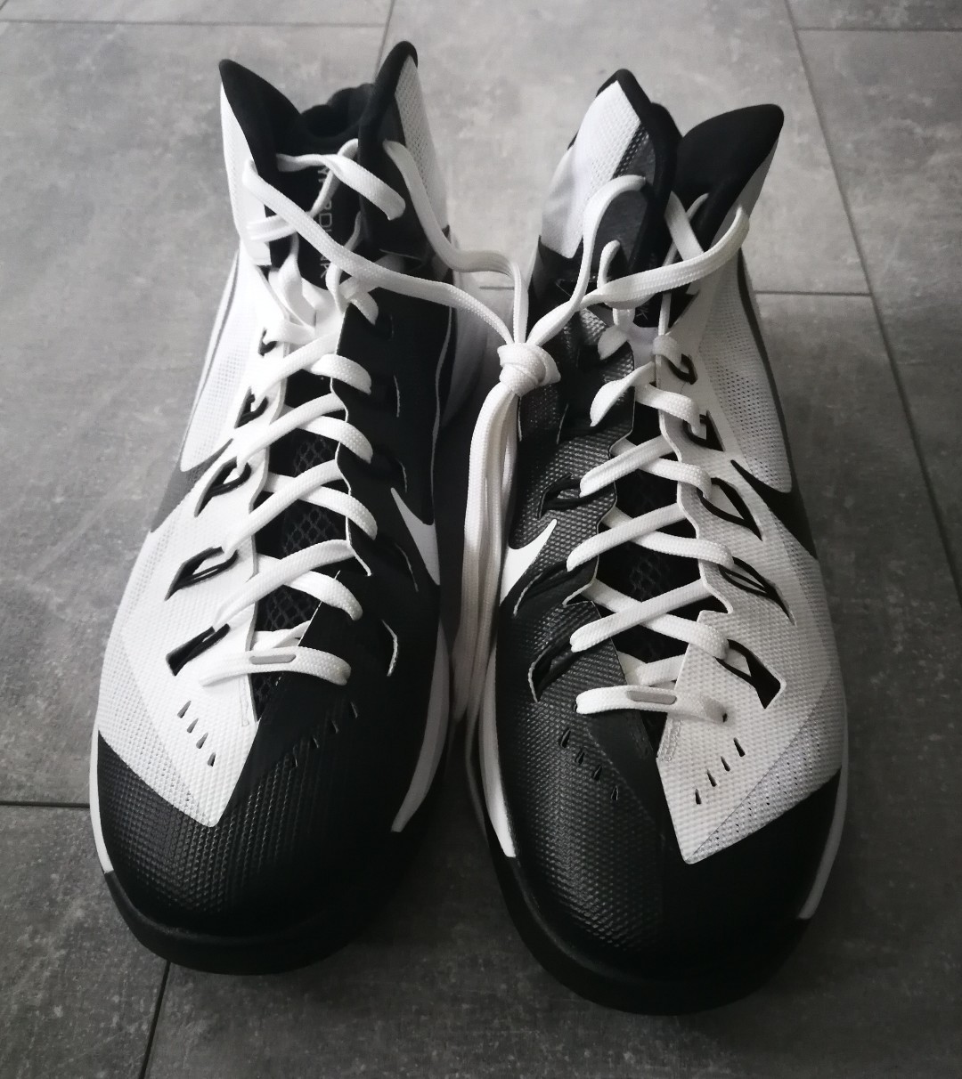Nike Hyperdunk Lunarlon Herrenschuhe Basketballschuhe Weiss schwarz Gr. 50,5 Nike Hyperdunk Lunarlon Herrenschuhe Basketballschuhe Weiss schwarz Gr. 50,5