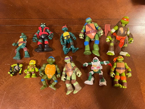 VTG 80/90/ 2000s,  TMNT LOT OF (11) TEENAGE MUTANT NINJA TURTLE ACTION FIGURES
